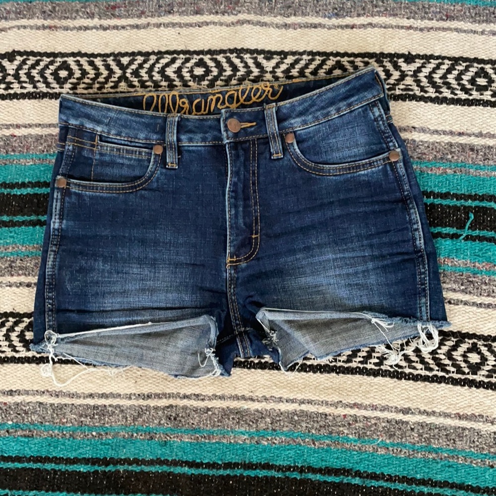 Wrangler cut off shorts